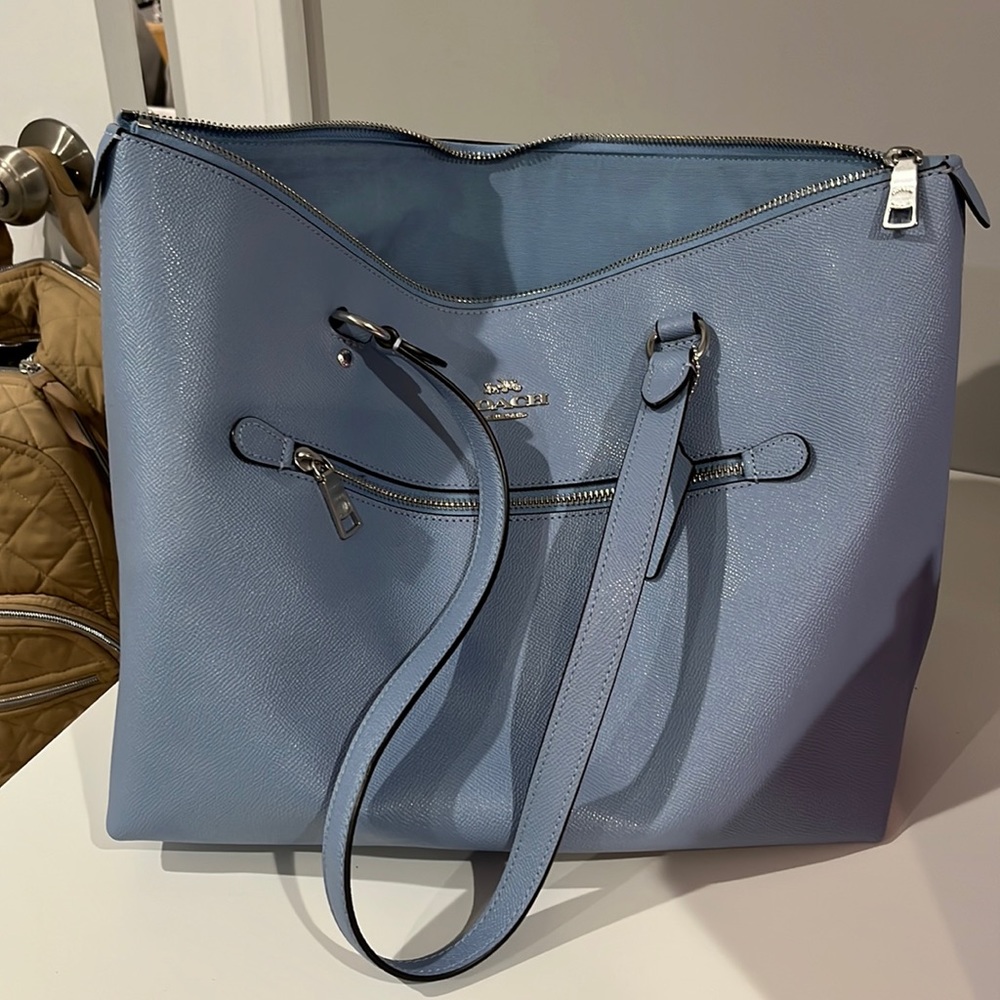 Coach shoulder bag